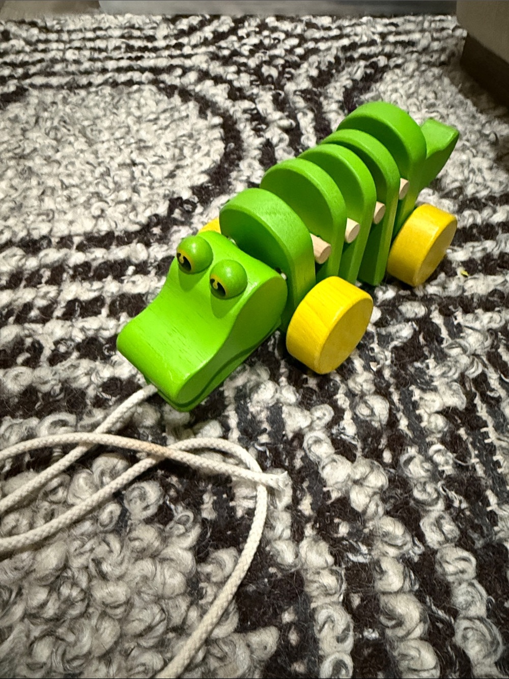 Plan Toys wooden alligator pulley